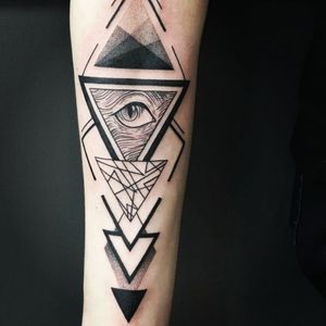 some #eyes  and #triangles #blackwork #geometrictattoo #forearmtattoo  