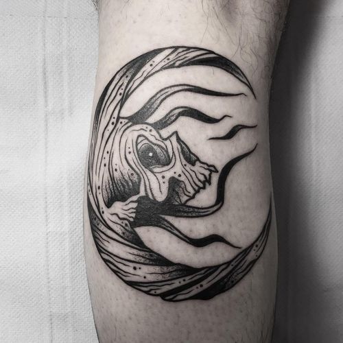 Tattoo by Matt Chaos #MattChaos #moontattoos #moon #sky #stars #space #dream #blackwork #skull #crescentmoon #death #illustrative #darkart