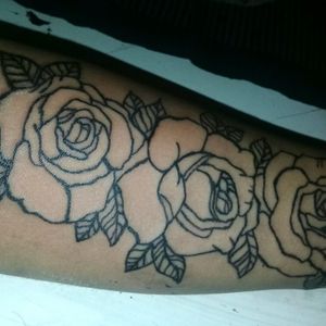 Tatuaje 3 rosas de Mauricio Muñoz