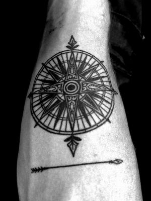 Compass by Thomas Boyce at magnum circus. #compass #blackAndWhite #travel 