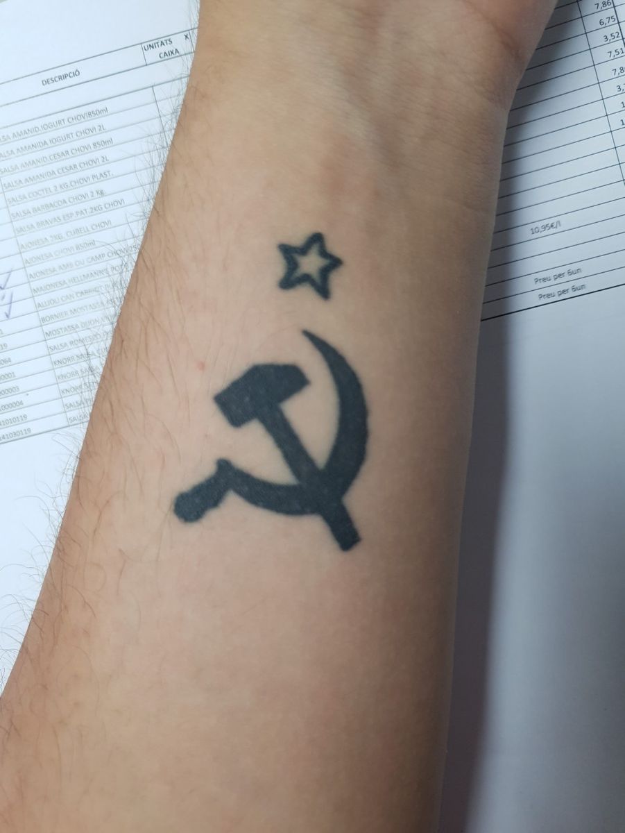 Tattoo uploaded by Jordi Plans • Hammer and sickle (hoz y martillo) 