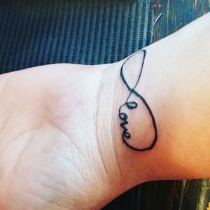#tattoo #smalltattoo #tattoocalligraphy #tattoolove #love #caligraphy #tatuaje  #tatuajepequeño #caligrafia #infinity #infinito #davesalazarartattoo