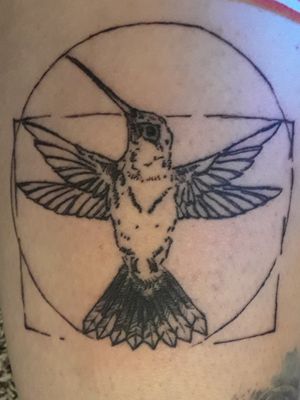 Hummingbird-tattooed in a sketched style inspired by Leonardo da Vinci#hummingbirdtattoo #fineartist #legtattoo #birds #LeonardodaVinci 