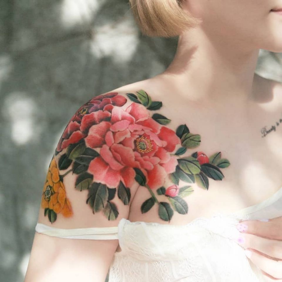 Peony by SION (@tattooistsion) #flowertattoo #floraltattoo #Korea #KoreanArtist #tattooistsion #colortattoo #flower #flowers #oriental #peony #peonytattoo #coverup #watercolortattoo 