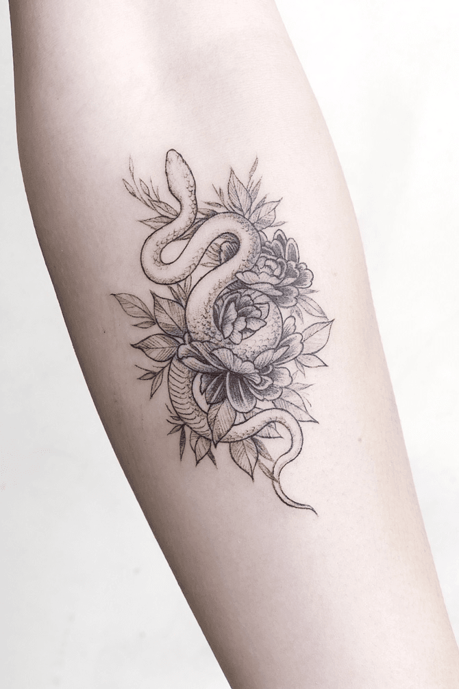 Mercer Draws Things  Available snake tattoo snake fineline
