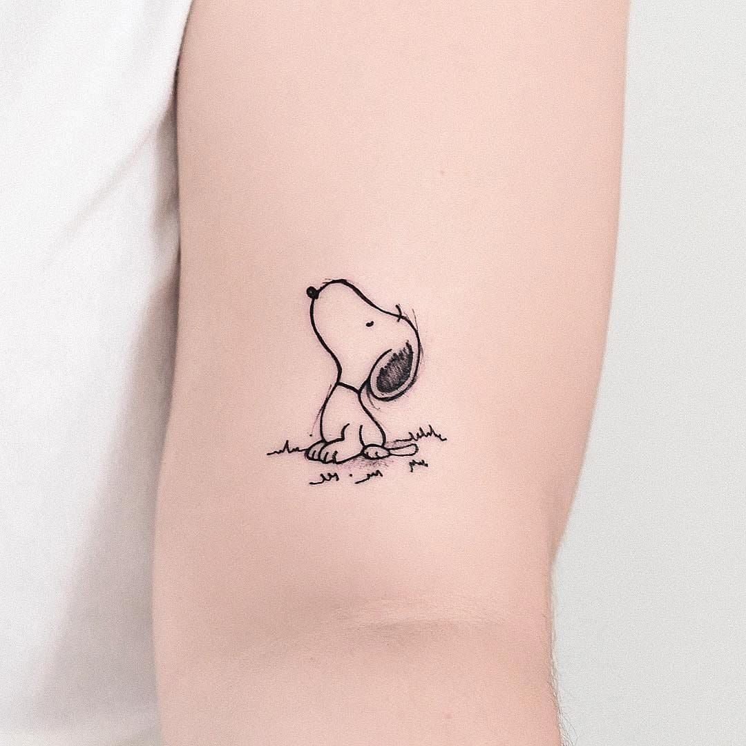 Small and simple Snoopy tattoo on the back of the arm tattoos snoopy  smalltattoos minimalisttattoos  Snoopy tattoo Minimalist tattoo Small  tattoos