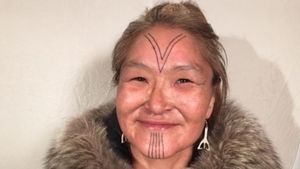 Inuit woman face tatoos 