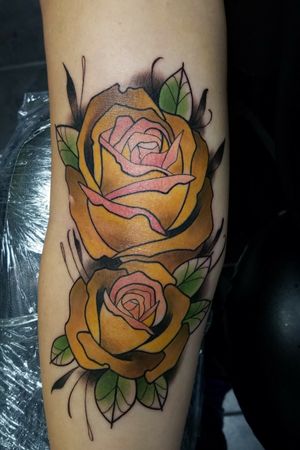 Neo Traditional gold roses