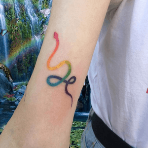 Rainbow snake #rainbow #snake #colorful #colortattoo #handpoke #jednorozectattoo