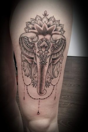Tattoo by Curtis Tattoo Le Mans