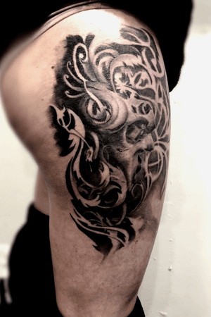 Tattoo in progress by @garethdoye . For booking enquiries email info@luckyironstattoo.com or call +45 33 33 72 26 🔥 #tattoo #tattoos #copenhagentattoo #denmark #bnginksociety #tattoodo #tattooftheday #wip #skull #skulltattoo #thightattoo #tattooedwomen 