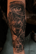 Done @ tattoo convention Berlin by Floyd Varesi #anubis #horuseye #pyramid #spinx #moon #egypt #egypttattoo #tattooconventionberlin 