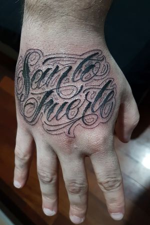 #handtattoo #tattoohand #santo #fuerte #chicanostyle #chicano 