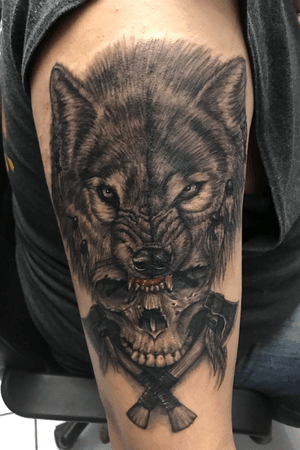 Apache Wolf-Skull