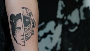 #tattooart #tattoomagazine #tattooartist #tattoolover #tattoos #spacetattoo #blacktattoo #blackworkers #artist #btattooing #inkmag #inkmagazine #inked #tattoosociety #tattooworkers #tattoomxmag #tonoinsptattoos #myworldofink