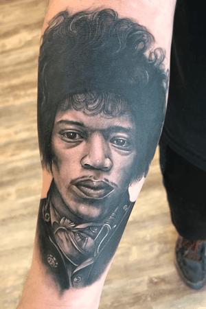 Jimi Hendrix #Tattoo #PortraitTattoo #RealismTattoo #JimiHendrix #Realistic #TheBlackAndGreyTattooLeague #RockAndRoll #SummerOf69