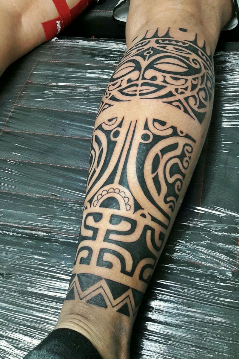 Tattoo uploaded by Lina Vicuña • Maori Quieres tatuarte conmigo? Escríbeme.  Whatsapp (+57)3017050703 Instagram @livisouma #maoritattoo #maori  #tattooart #tattoos #Black #blacktattoos #tribal • Tattoodo