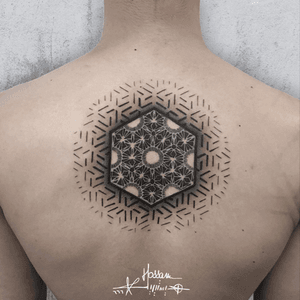 Geometric tattoo done by Hossam @hysteria.ink you can zoom in for details ❤️#geometrictattoo  #hossam_hysteria #amsterdam #amsterdamtattoo #amsterdamtattooshop #arabtattooers #hysteriatattoo #hossamhysteria #hysteriatattoostudio #hysteriatattooamsterdam