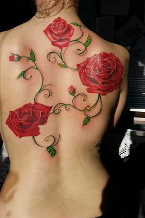 Alessandra Gaibotti X info ac_redhouse@yahoo.it Whatsapp 3477804765#tattoo #flowertattoo #rosetatto #tattoolifemagazine #tattolife #TattooGirl #redandblack 