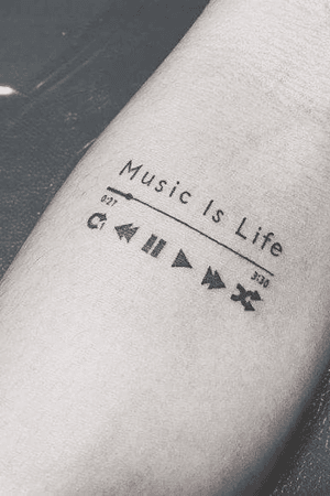 This tattoo is not mine but I love it.💜 #music #musicplayer #player #minimalist 