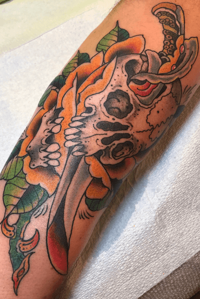 Skull dagger rose. For appointments email: Beau@capturedtattoo.com #tattoodoambassador #tattoooftheday 
