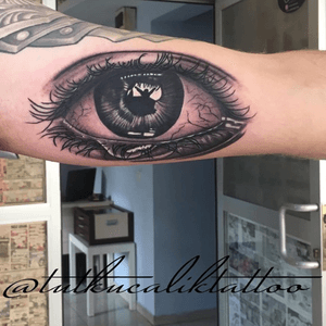 Göz Dövmesi - Eye Tattoo #tattoo #tatted #tattoos #tattooed #tattooer #tattooist #tattooart #tattooing #tattoodesign #tattoogirl #tattoomodel #tattooartist #tattooink #tattoolife #tattooworkers #bandırma #bursa #balıkesir #çanakkale #inkedmag #ink #inked #inking #dövme #tattooturkey #realism #realistic 