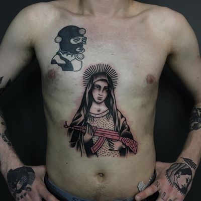 Tattoo by Ilya Shorokhov #IlyaShorokhov #religioustattoo #Christian #Catholic #religious #virginmary #saint #traditional #portrait #gun #machinegun #newschool #mashup #dotwork
