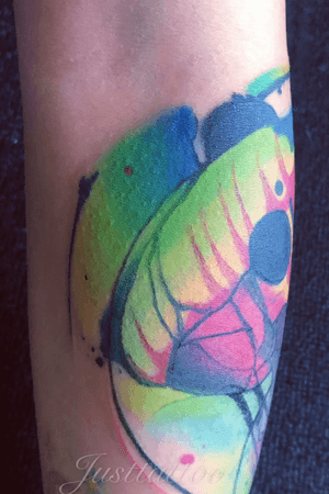 Tattoo by Momo tattooist. Guangzhou Tattoo - #Justtattoo #GuangzhouTattoo #OriginalTattoo #TattooManuscript #TattooDesign #TattooFemaleTattooist#color #colorful #colortattoo #colorfulltattoo #jellyfish #jellyfishtattoo #watercolor #watercolortattoo #freestyle 
