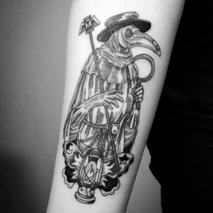 Made in Helsinki. #frvrfrrs #engravingtattoo #blacktattoo #finelinetattoo #plaguedoctor 