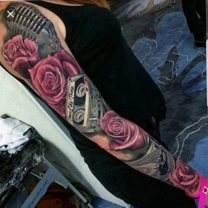 I would love to add this too my leg piece! 