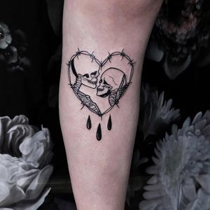 Tattoo by Jen Tonic #JenTonic #barbedwire #blackwork #linework #metal #wire #skeleton #skull #blood #tears #heart #love #death