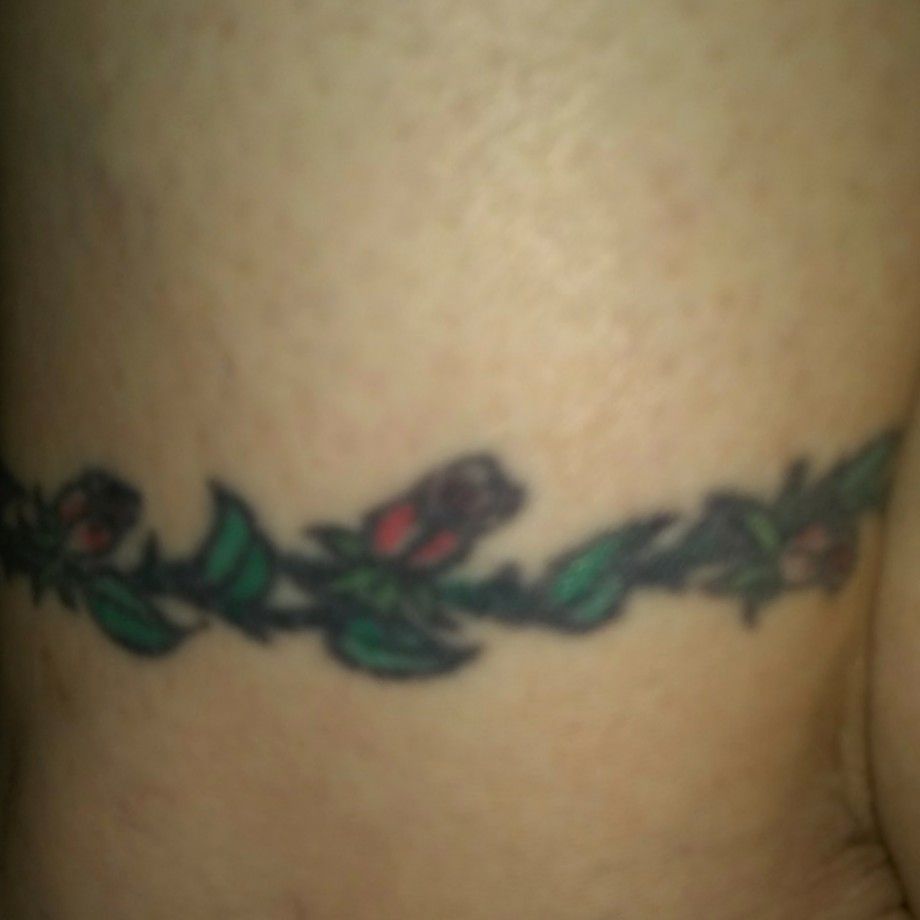 Share 63+ fine line tattoo garland super hot in.cdgdbentre