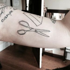 Scissors tatoo