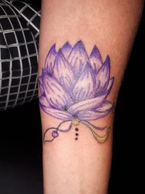 #lotusflower #lotustattoo  #infinity #lotus #purple #