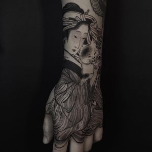Tattoo by Haku Tattoo #HakuTattoo #besttattoos #illustrative #linework #Japanese #geisha #cat #kitty #ukiyoe #lady #portrait #petportrait