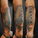 Gracias por la confianza... Porque tinta es tinta...Prinera sesión de este proyecto...#tintaestinta #ink #tattoos #inked #art #tattooartist #instagood #tattooart #artist #photooftheday #inkedup #tattoolife #thebesttattooartists #style #bodyart #like4like #sfs #followers #inkadict #inked #piel #tattoo #family #tatt #instapic #bio #loveink #mechanic #3d #amortiguadores #nice@worldfamousink@artymana.tattoo