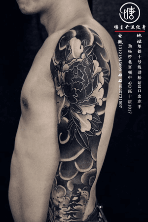 传统牡丹遮盖tattoo