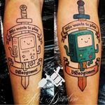 Adventure time tattoo of beemo today linework then color so happy with the result :-) not bad for 3 hours #tattooapprentice #kurosumi #cartoon #cute #dragonflytattoo #linework #tattoo #tattoos #tats #beemo #bmo #adorable #adventuretime #anime #cartoon #adventure #finnandjake #script #scripttattoo #legtattoo #colorful #tattooideas #supercute #popculture #sword #eikon #gamerink