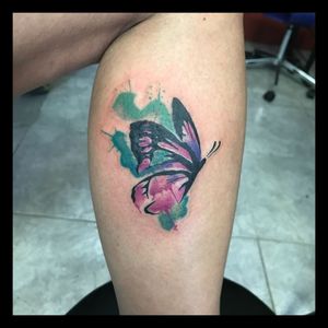 Realizado hace unos dias para tapar una cicatriz por removimiento de un tattoo anterior. Muchas gracias por la confianza!..#butterfly #mariposa #watercolor #fullcolor #bogotattoo #DromArtist ..-DromArtist-