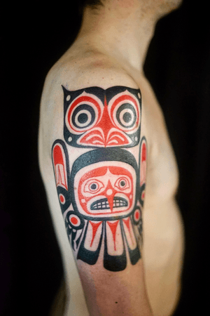 First nations formline Haida owl and moon by Igor Kampman 