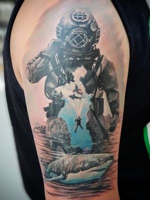 Tattoo I did over two days in a row. @alexandrerodrigues_t2 #divertattoo #diving #divingsuit #diver #shark #sharktattoo #tattoooftheday #colortattoo #realism #realistic #