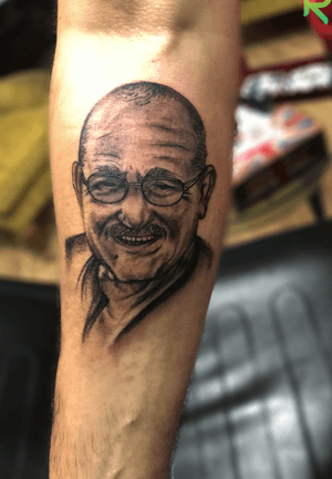 R.I.P father portrait tattoo on hand 2 hours black and grey 