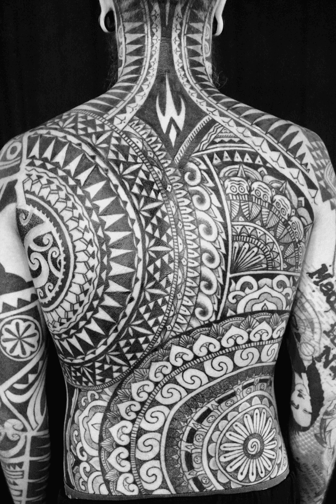 Awesome black sun tattoos in 30 images