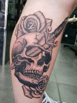 Kieran come to us for his a months ago for his first tattoo and we knew we would see him again shortly. Kieran is building up a nice little collection now. Coming to us with an idea of having a skull and roses on his calf we created this custom piece for him. Sat like an absolute rock for this piece. Thank you Kieran for the trust for this custom piece. Next Chapter Tattoo & Piercing 24 Abbotsbury Road Morden SM4 5LQ Tel: 0203 8374908 www.nextchaptertattoo.com #blackandgrey #blackandgreytattoo #tattoo #morden #mordentattoo #custom #customdesign #customtattoo #femaletattooist #tattoooftheday #inkstagram #skulltattoo #dagger #roses #rosestattoo #ink #newink #tattoocollection #realism #realismtattoo #customart #customwork #tats #tatuagem #menwithink #tattoooftheday #killerink #thebesttattooartists #Morden #mordentubestation
