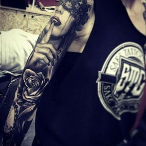 tattoo artist-idk type of tattoo: realism not mine, i just really like this