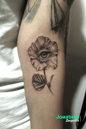 Flower’s eye