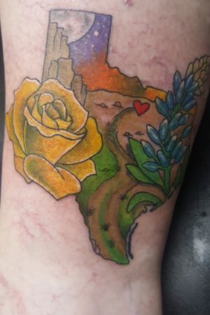 Awesome little Texas i drew ans tattooed on my mother on my birthday this year! Yellow rose blue bonnet ans dirt rode texas 