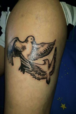 Tattoo on thigh, #tattoo #on #thigh #Pigeons 