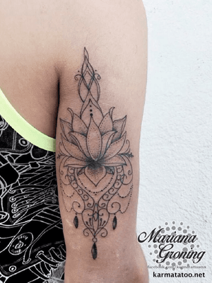 Made in Mexico City at Karma Tattoo, we are a private tattoo shop with customized designs. Consultations and appointments through www.karmatattoo.netTatuaje hecho en la Ciudad de México, somos un estudio privado con diseños personalizados, citas y cotizaciones por medio de www.karmatattoo.net#tattoo #tatuaje #mexicocity #cdmx #claveria #marianagroning #ginazajec #karmatattoo #karmatattoomx #watercolor #acuarela #blackwork #tatuajemexico #tatuadora #mexicana 