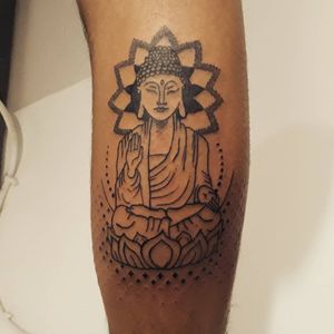 #budism #buda #mandala #fineline #meditation #finelinetattoo #TatuadorasDoBrasil #tattooartist #tattooapprentice 